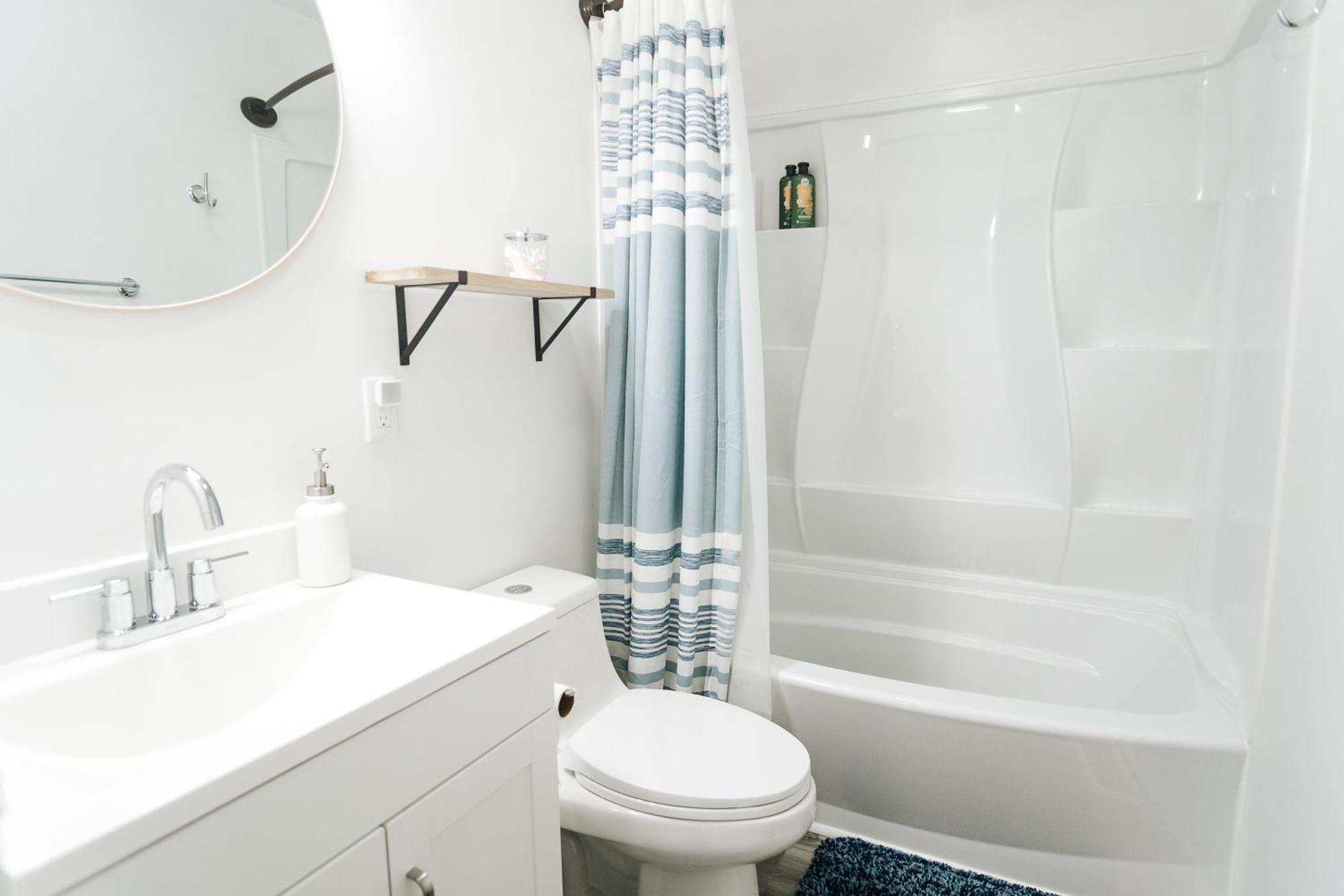 Tranquil Luxury: Modern Comfort! Линчберг Экстерьер фото